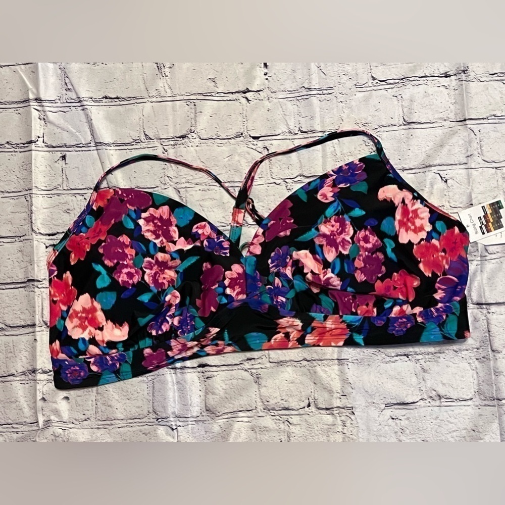 Time and Tru women’s black multicolored floral bikini top size 3x (24w-26w)